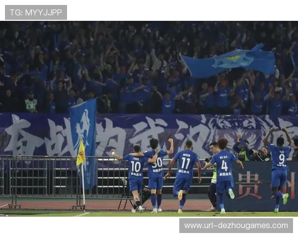 武汉三镇帕拉西奥斯错失良机 主场失利遭遇保级压力 武汉三镇帕拉西奥斯错失良机 主场失利遭遇保级压力