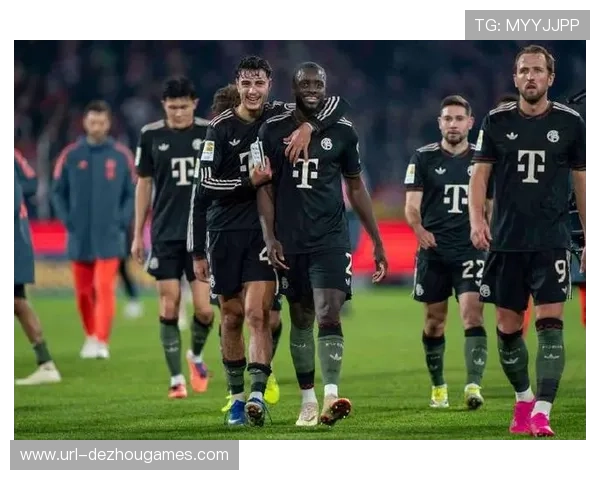 拜仁慕尼黑3-1逆转科隆，半程积47分追平队史纪录